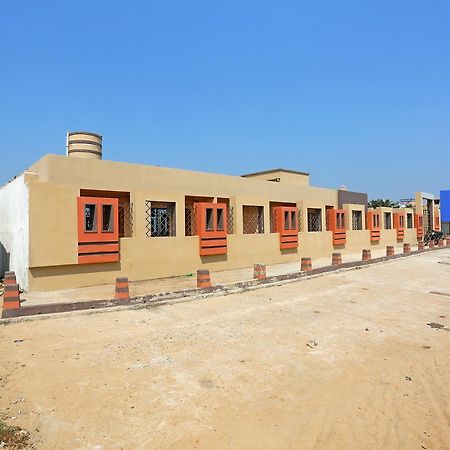 Hotel On Call Puri Laxmi Beach Resort Exterior foto