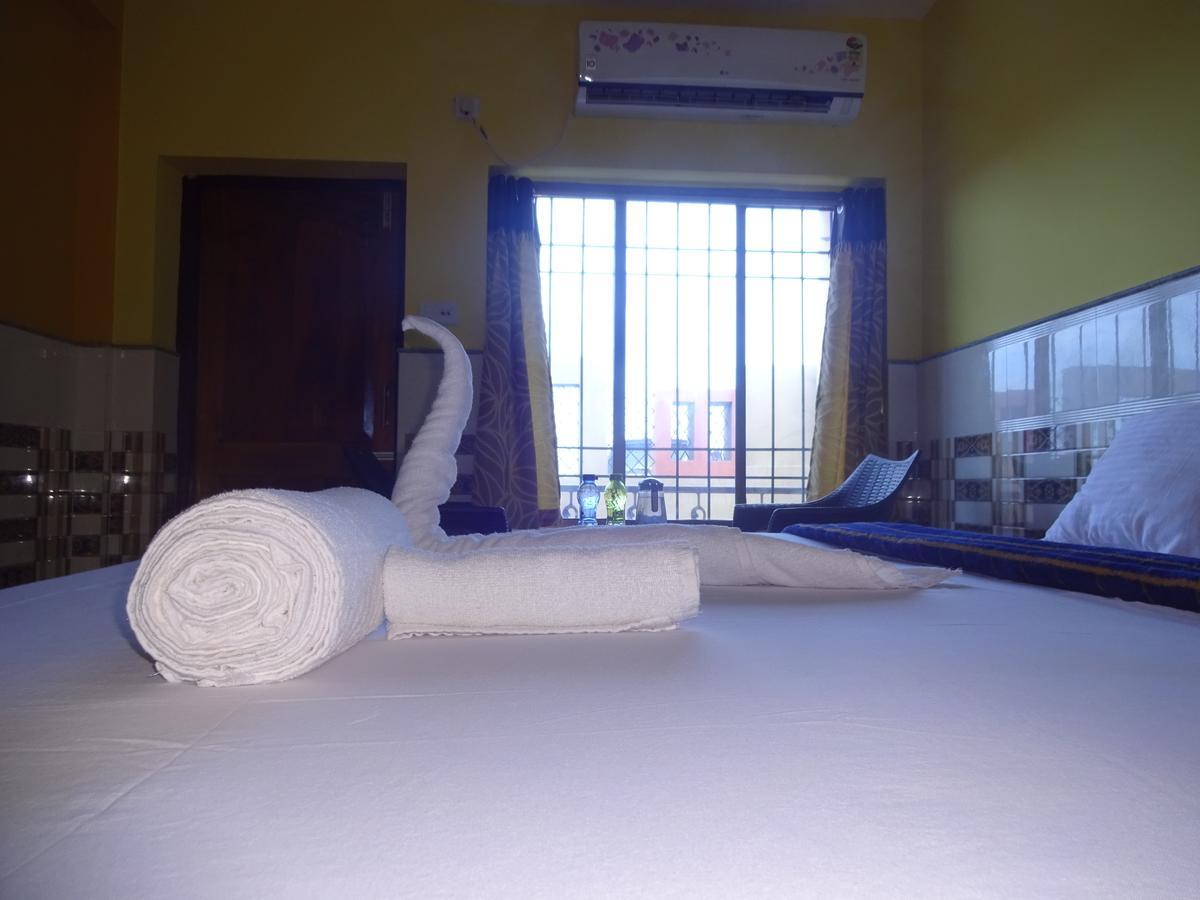 Hotel On Call Puri Laxmi Beach Resort Exterior foto