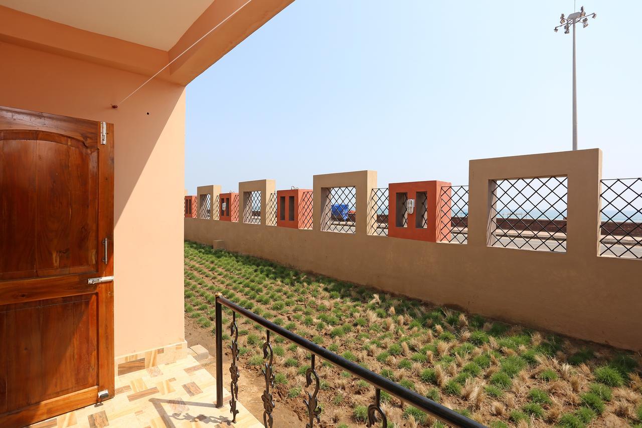 Hotel On Call Puri Laxmi Beach Resort Exterior foto