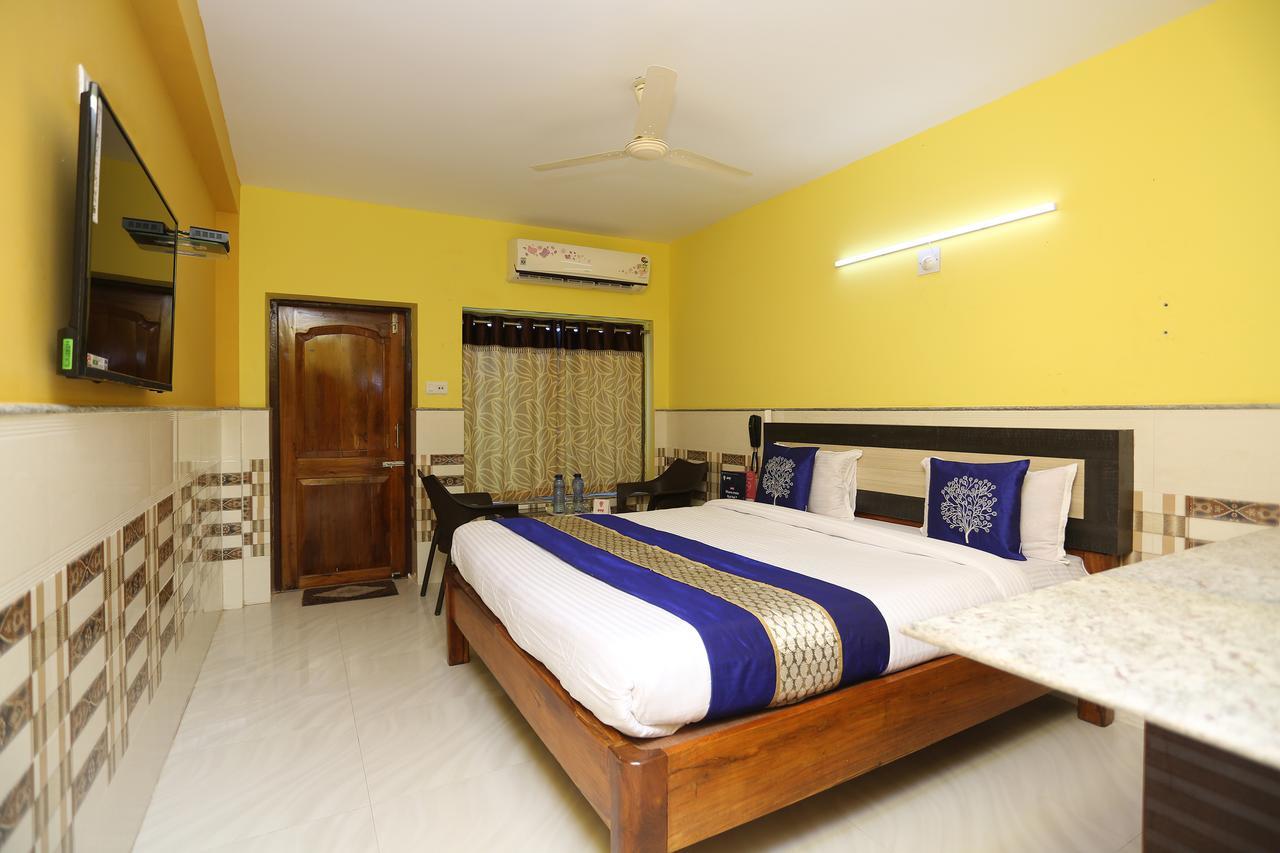 Hotel On Call Puri Laxmi Beach Resort Exterior foto